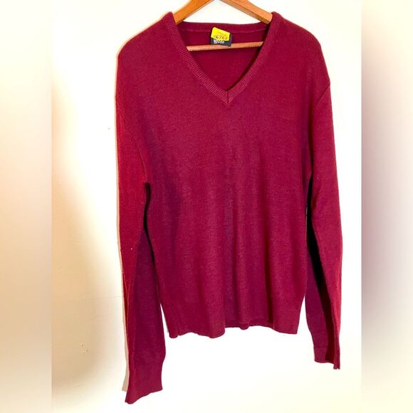 Vintage Robert Bruce, V-neck sweater, dark red, size large, excellent condition - Picture 1 of 4